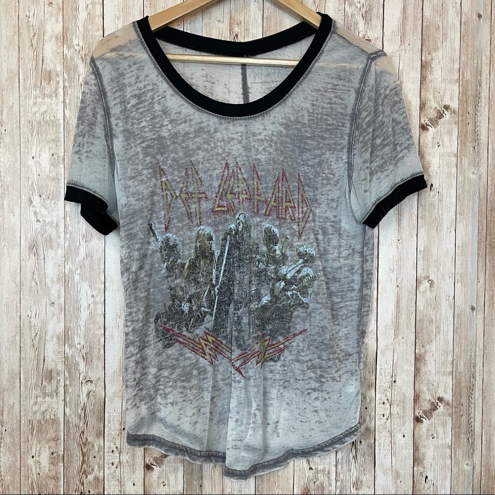 Live Nation Def Leppard Burnout Short Sleeve Top Size Large Women